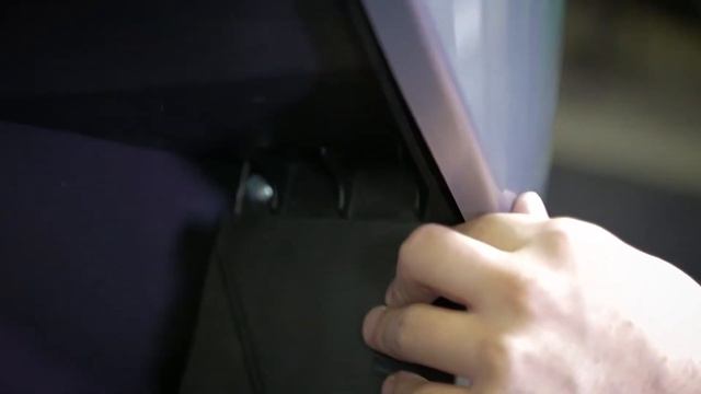 Vectrix Electric Scooters - Refitting Body Panels смотреть онлайн