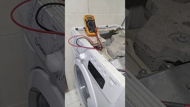 F13 error code in washing machine Indesit смотреть онлайн