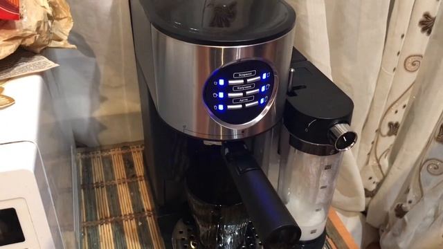 Готовим Эспрессо С Помощью Кофеварки Китфорт КТ-703 смотреть онлайн