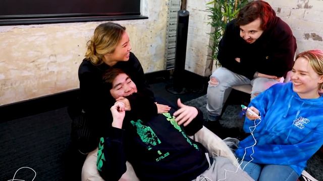 PREGNANCY SIMULATOR ! (with lazarbeam, fresh, mully & ilsa) смотреть онлайн
