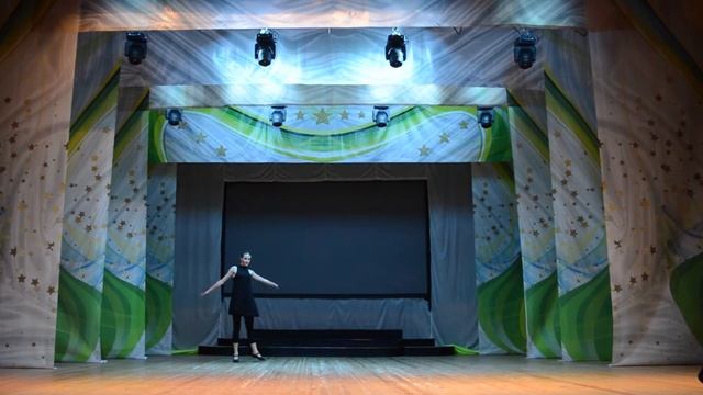 Образцовый ансамбль танца «Провинциальный балет» - модерн (соло) "Звезда" смотреть онлайн