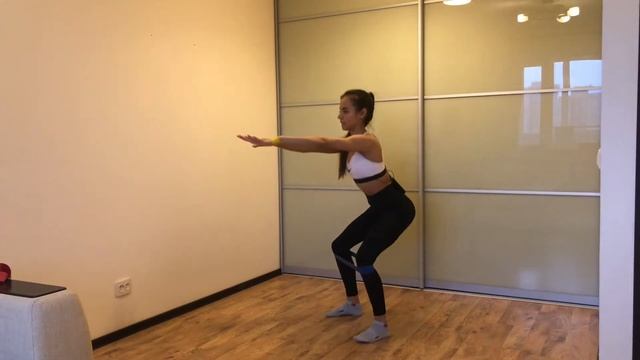 Пружинки в приседе | Spring squats смотреть онлайн