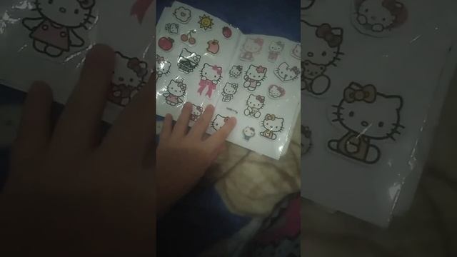 Hello Kitty наклейки смотреть онлайн