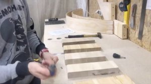 ИЗ КАКОГО ДЕРЕВА СДЕЛАТЬ ЛЕСТНИЦУ