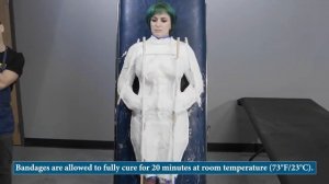 Слепок  женского торса в одежде. И последующая отливка с добавлением эффекта бронзы.