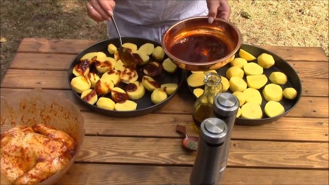 СОЧНАЯ КУРИЦА С КАРТОШКОЙ В ДУХОВКЕ/ПЕЧИ.