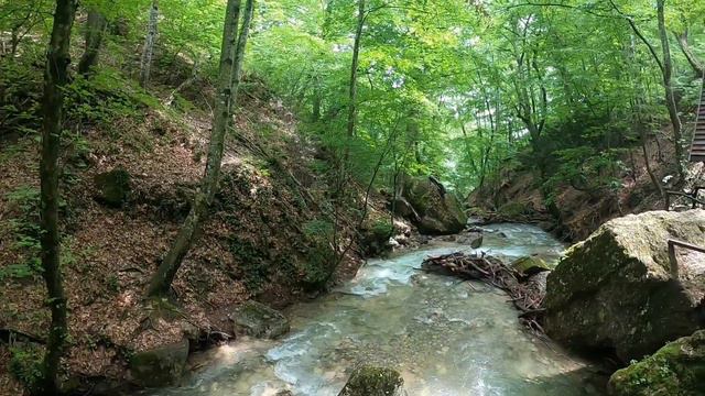 Водопады Джур-джур.после дождей смотреть онлайн