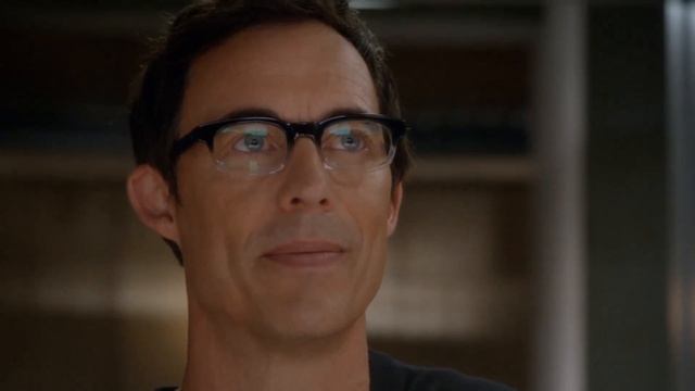 Harrison/Caitlin смотреть онлайн