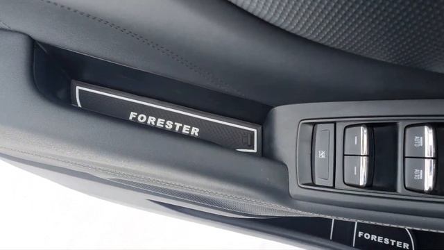 коврики в ниши салона SUBARU FORESTR смотреть онлайн