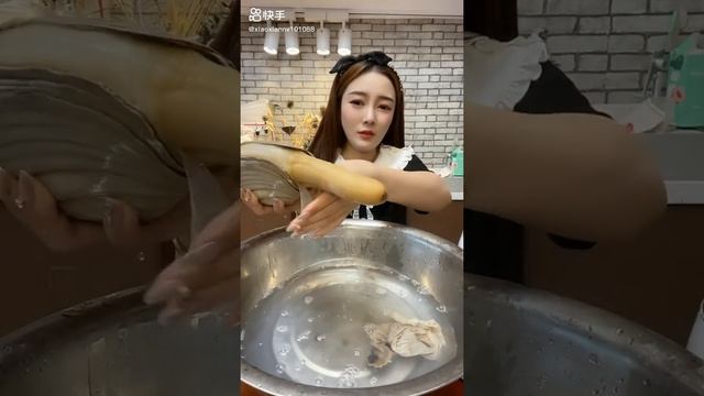 Have you ever enjoyed before ? Geoducts taste like Snails ? смотреть онлайн