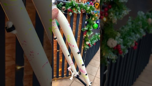 Лимитированная версия фреймсета Shulz Wanderer (2024) | Серия Limited Splash, покрашенная вручную смотреть онлайн