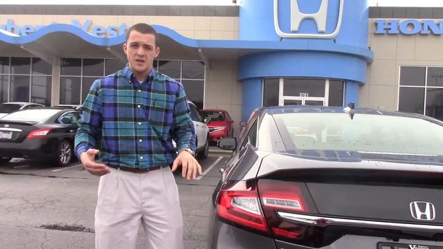 2018 Honda Clarity Hybrid Touring Wilson, NC Walkaround смотреть онлайн