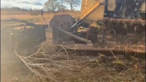 Бульдозер ЧТЗ Т130 Т 170 расчищаем усадьбу...