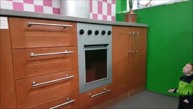 Дом Великана Гигантские фигуры! / kids house giant Giant figures. Казань, прогулка с ребенком! смотреть онлайн