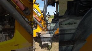 JCB-3CX ECO. отключается гидравлика при работе .