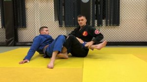 Болевой на ногу из 4/11 | как зайти в 4/11 | Лев Гладких