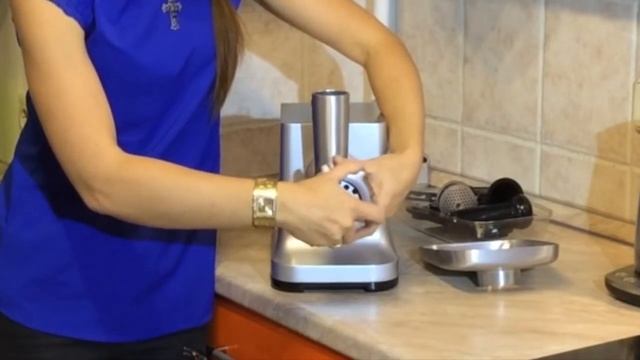 Обзор мясорубки  CASO FW2000