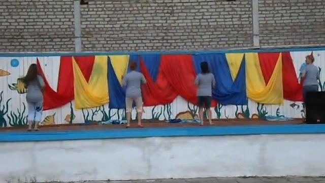 Танец воспитателей на вожатском концерте 1 смены 2012 ДОЦ ГОРНЯК смотреть онлайн