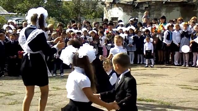 Бестобе школа №2 1 сентября вальс с первоклассниками смотреть онлайн