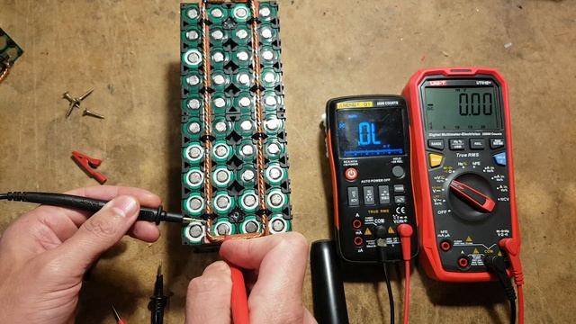 Hunting for 0.000005 volts drop. Aneng Q1 vs UNI-T UT61E+ смотреть онлайн