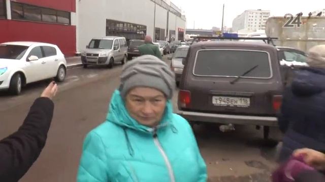 На Приволжском рынке Казани разгорелся конфликт между торговцами смотреть онлайн