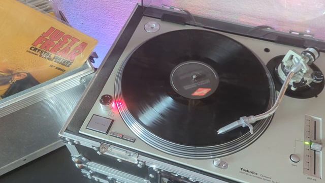 Crystal Waters - Just A Freak (Hex Hector Club Mix) - Side One смотреть онлайн