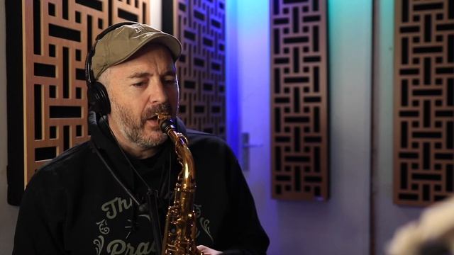 Caravan - Alto Sax Solo смотреть онлайн