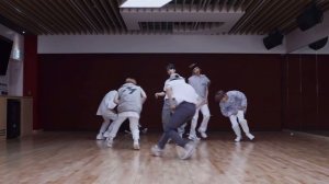 Stray Kids “Christmas EveL” Dance Practice Video
