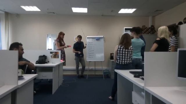 "День Улыбок" в офисе)) смотреть онлайн