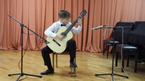 А.М. Иванов-Крамской — «Во поле береза стояла» на гитаре Kremona Romida-RD-S. Исполняет Максим Унру