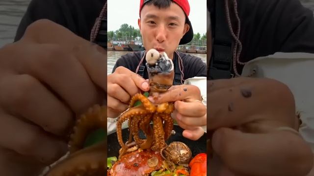 Chinese Fisherman Cooking And Eating Seafood Mukbang Fresh