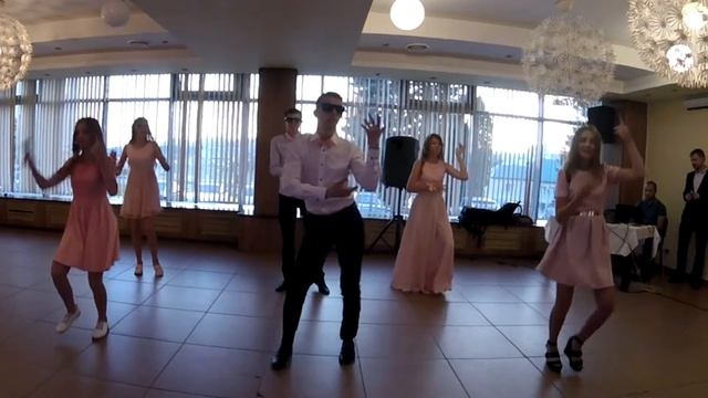 Танец-поздравление на свадьбе! смотреть онлайн