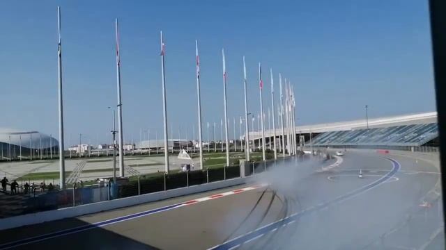 СОЧИ ТРАССА ФОРМУЛА 1 . СПОРТИВНЫЕ МАШИНЫ СОЧИ ТРАССА Ф1 . смотреть онлайн