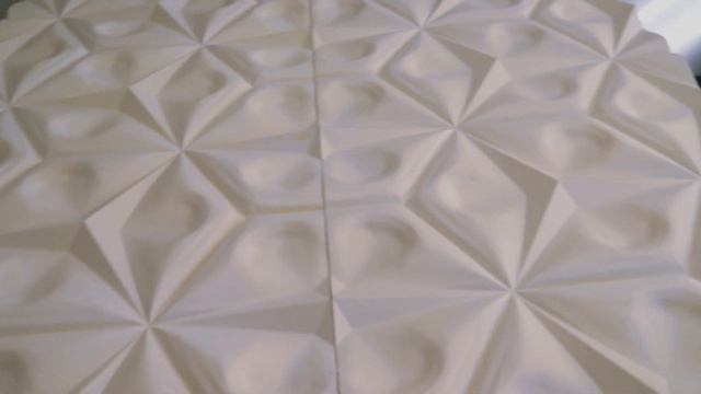 Обзор стеновой 3D панели "Storm" из пенополиуретана от бренда "Relieffo" смотреть онлайн