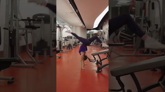 Когда попросили освободить тренажер и надо сделать это эффектно. смотреть онлайн