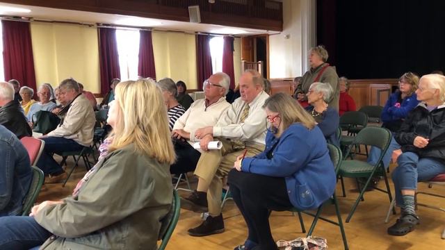Conflict between selectwoman, town manager stirs controversy in Thomaston смотреть онлайн