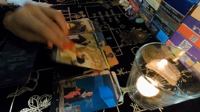 В ЭТУ МИНУТУ! ЧТО ОН ДУМАЕТ ОБО МНЕ ПРЯМО СЕЙЧАС? ЕГО ЧУВСТВА К ВАМ СЕГОДНЯ??? ОНЛАЙН ГАДАНИЕ? смотреть онлайн