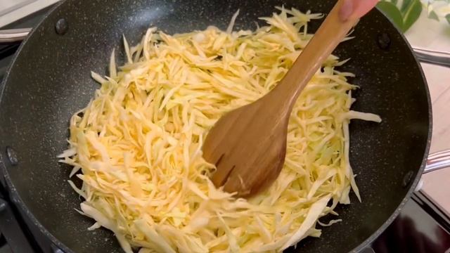 Капуста яйца и сыр вкуснее пиццы. Вкусный и простой рецепт.