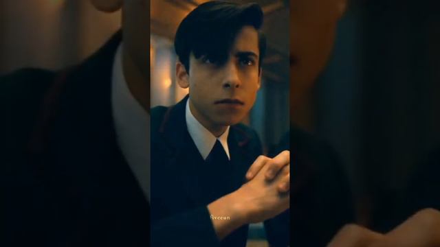 Пятый | Академия Амбрелла | Number Five | tIktok: fiveeun смотреть онлайн