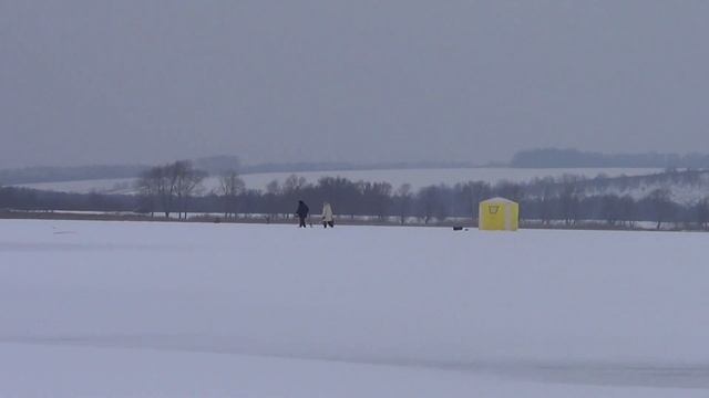 РЫБАЛКА НА ПРУДУ В САМОЙЛОВКЕ.ЛОВЛЯ НА ЖЕРЛИЦЫ.ПРИЕХАЛ И БЫЛ В ШОКЕ смотреть онлайн