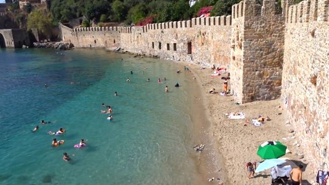 #Alanya - Red Tower (Shipyard) Beach - Stunning Views - Aug 2022 смотреть онлайн