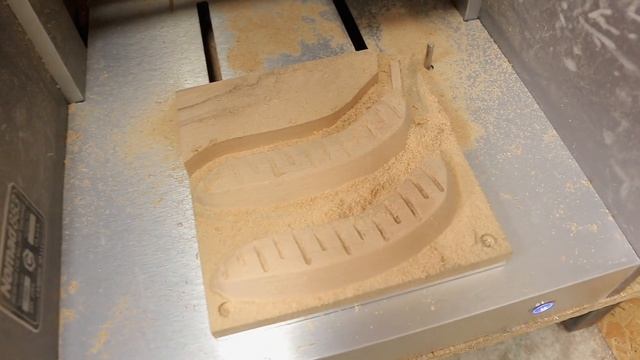 Making the real Banana for Scale смотреть онлайн