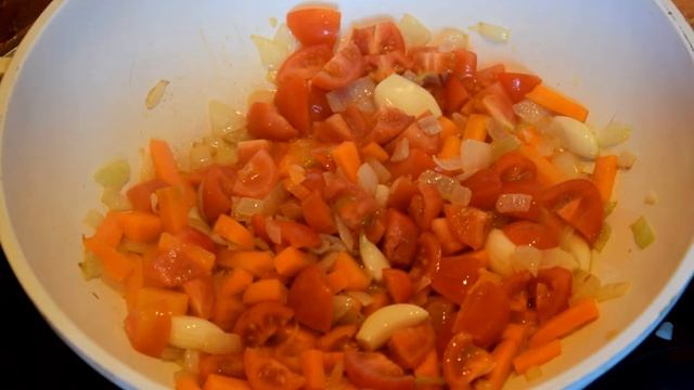 Вкусно и полезно / Рис с морским коктейлем / Плов с морепродуктами смотреть онлайн