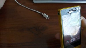 Старый смартфон Sony Xperia GO ST27i