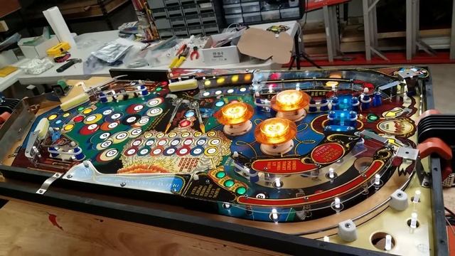 Eight Ball Deluxe Part 15 смотреть онлайн