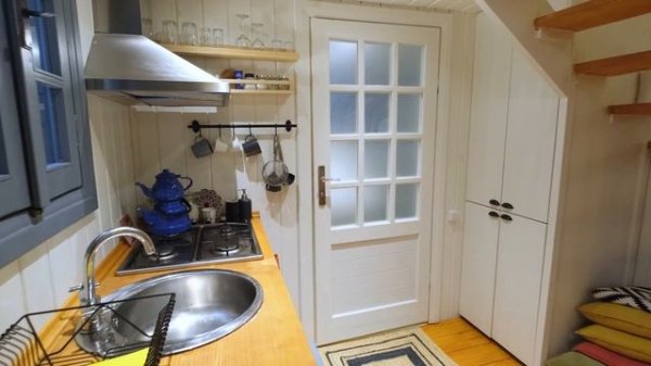 Живу в мини-доме в Турции/Обзор маленького дома мечты/Рум Тур по Tiny House