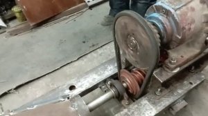 шнековый измельчитель веток первый запуск