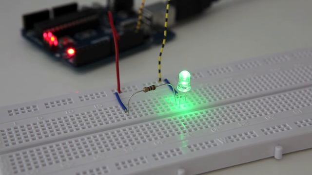 Arduino sketch 2: Fading LED method 1 смотреть онлайн