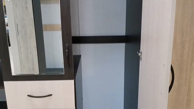 161022 "РУСЛАН-6" шкаф 3дв. 1350*2200*600. Цвет: (Венге темный/Дуб молочный). смотреть онлайн