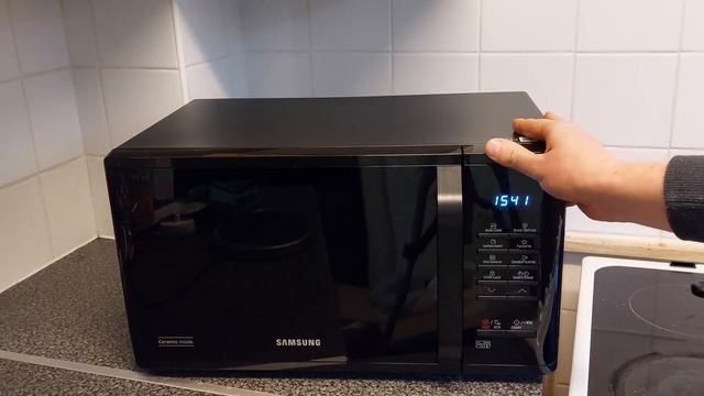 Samsung 23 litre 800 Watt Microwave MS23K3513AK/EU Solo смотреть онлайн